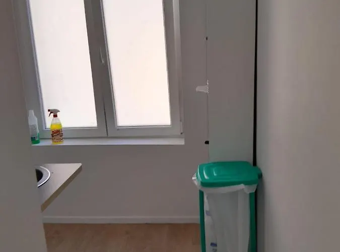 1 Bedroom Studio Sleeps 4
