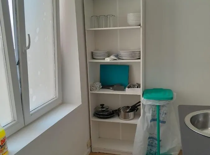 1 Bedroom Studio Sleeps 4