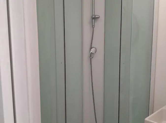 1 Bedroom Studio Sleeps 4